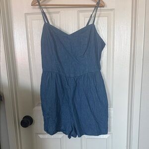 Women’s Old Navy denim romper XL